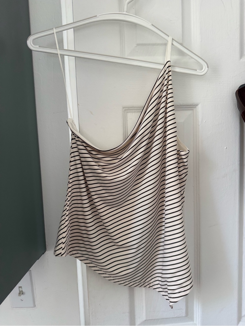 Abercrombie one shoulder top